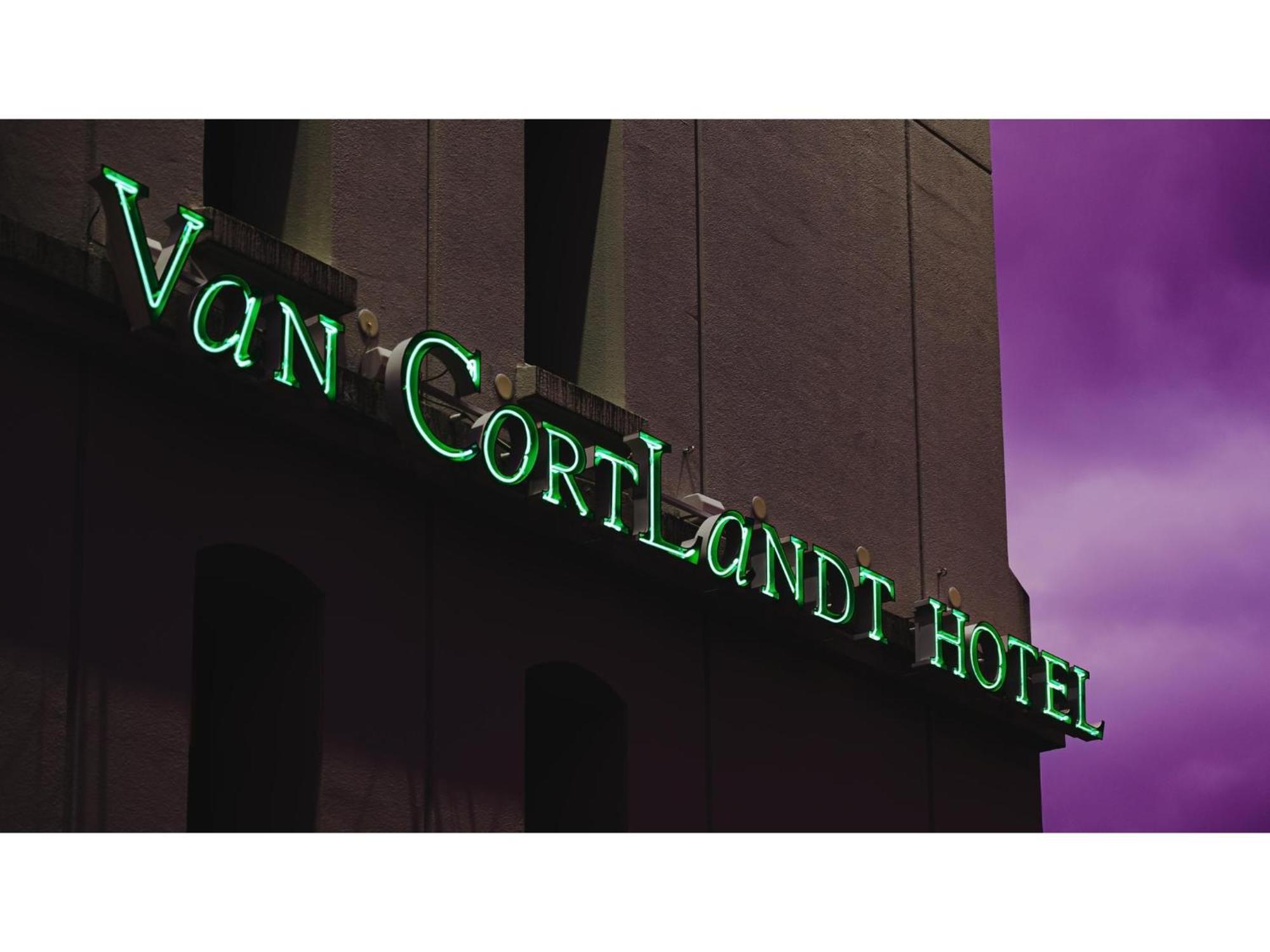 Van Cortlandt Hotel - Vacation Stay 17465V Aira Exteriér fotografie
